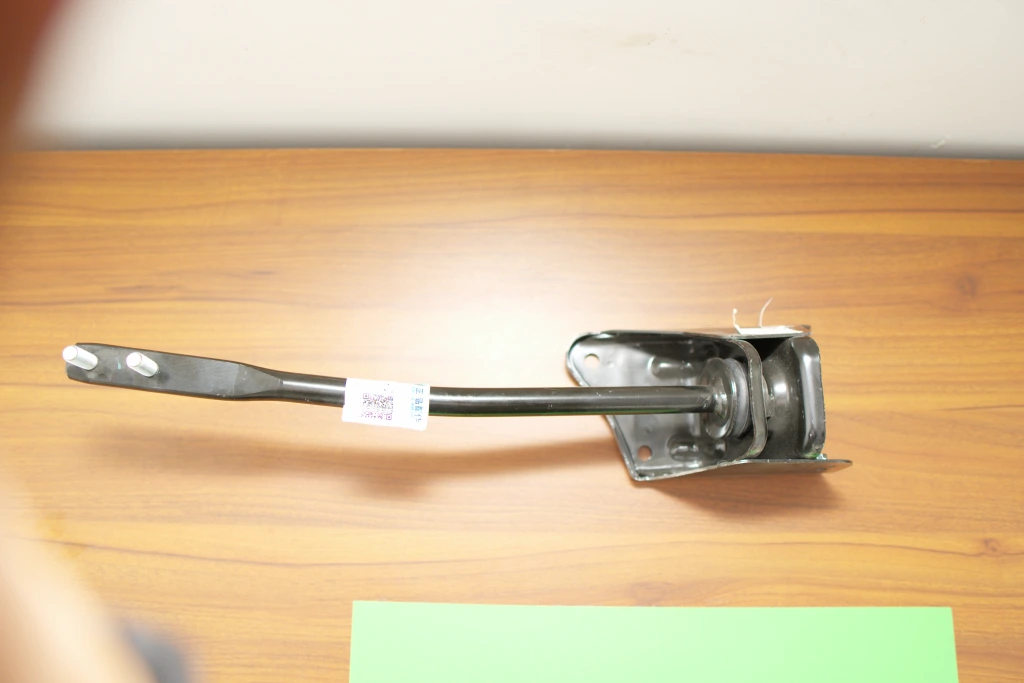 Fron Thrust rod assy